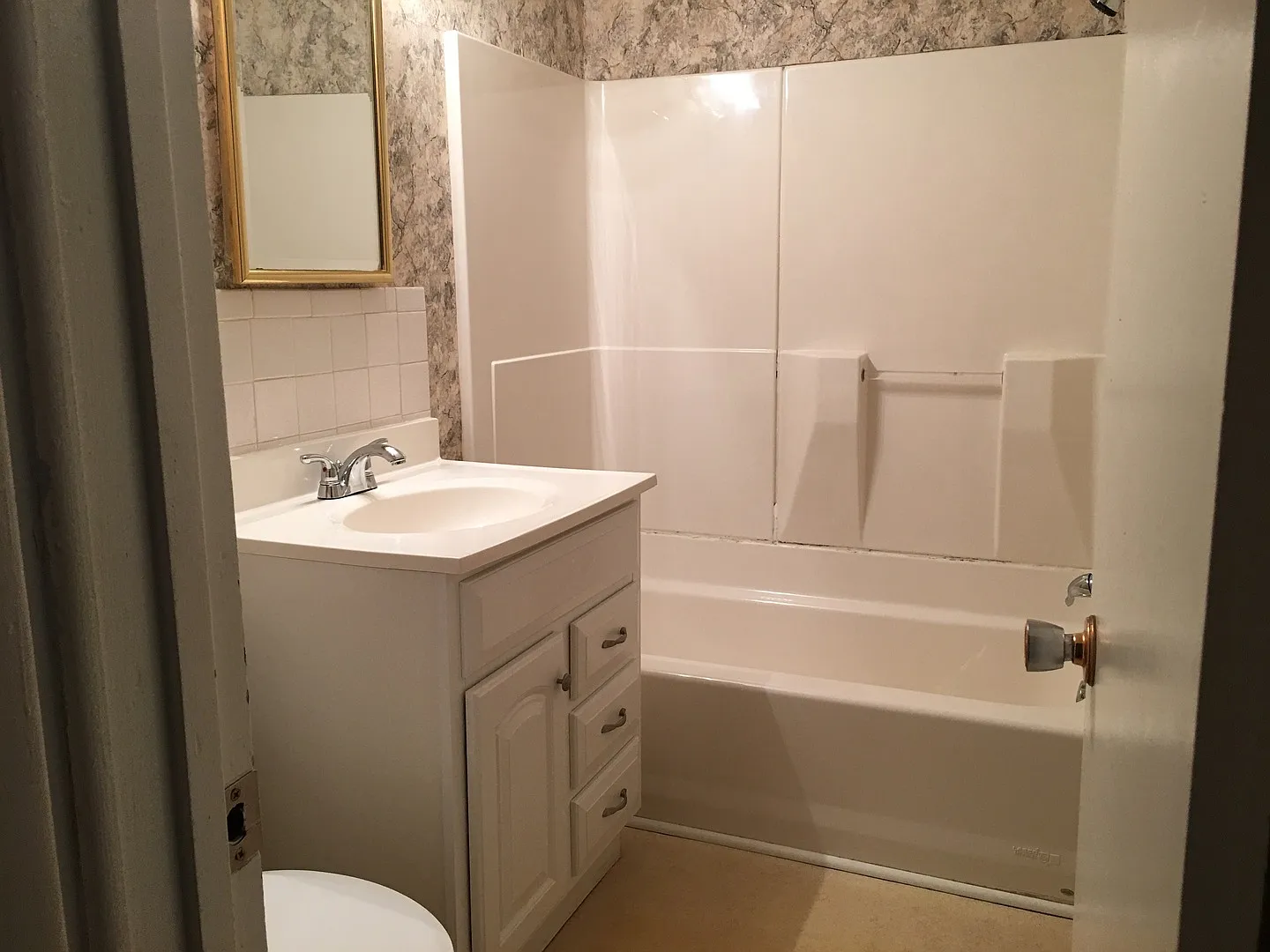 Waitlist for Aug2027Jul2028 Now Open! | 2 Bedroom Condo 4 Blocks from UTK Campus! — Photo 4