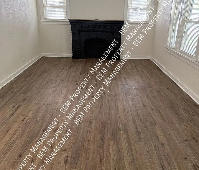 4910 Michigan Ave — Photo 3
