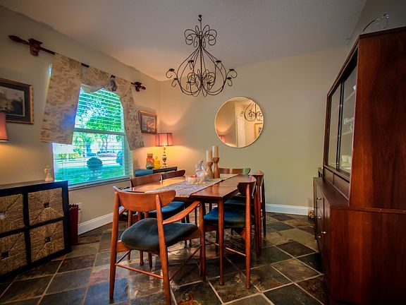 4th image of 16810 Le Clare Shores Dr