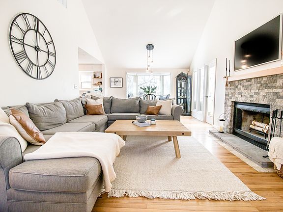 2nd image of 8170 La Habra Cir