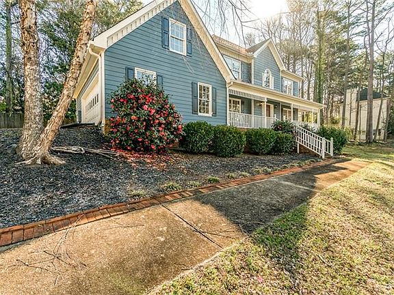 5th image of 2173 Country Club Dr