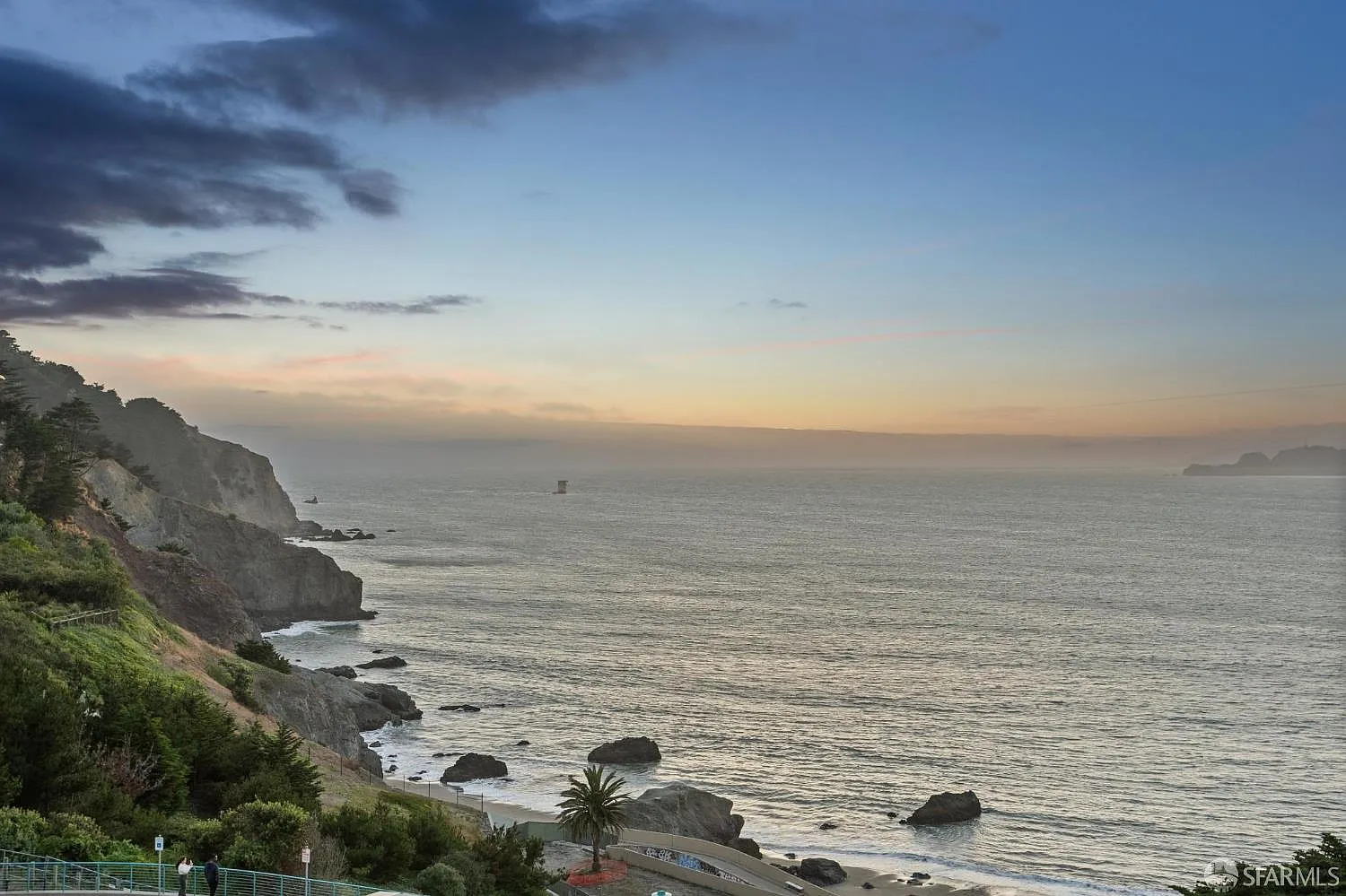 570 El Camino Del Mar - Photo 4