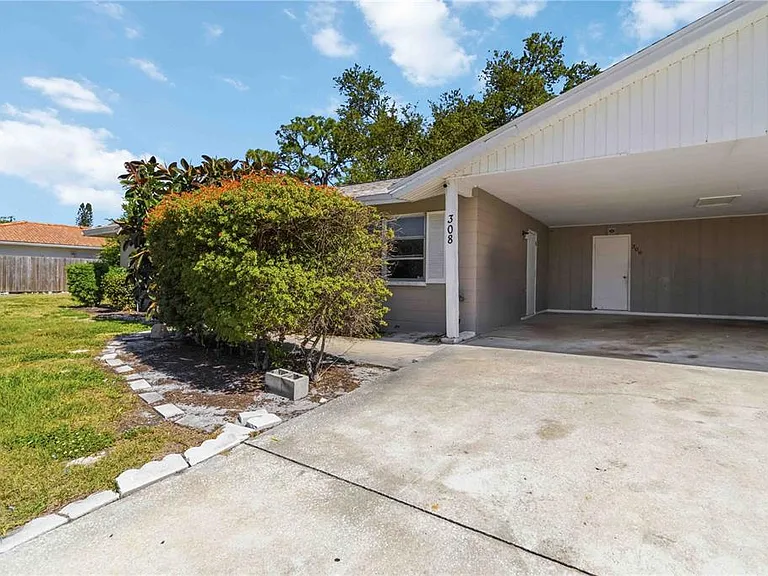 308 Lantana Ave — Photo 2
