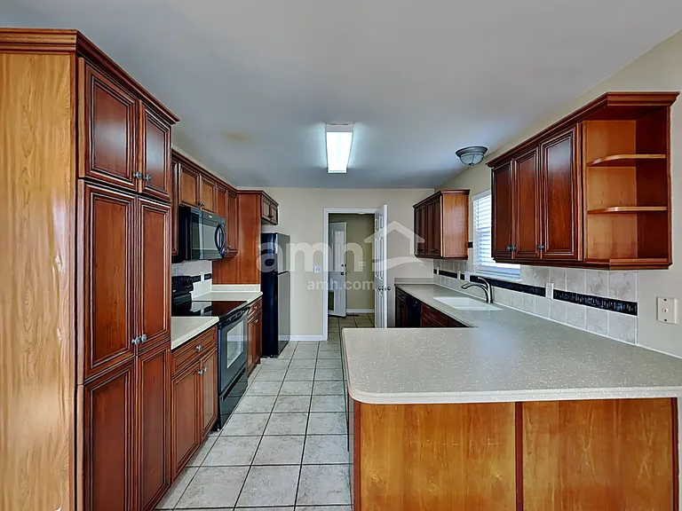 510 Joe B Jackson Pkwy — Photo 4