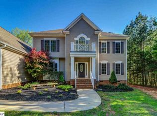 239 Grandwood Blvd, Gray Court, SC 29645