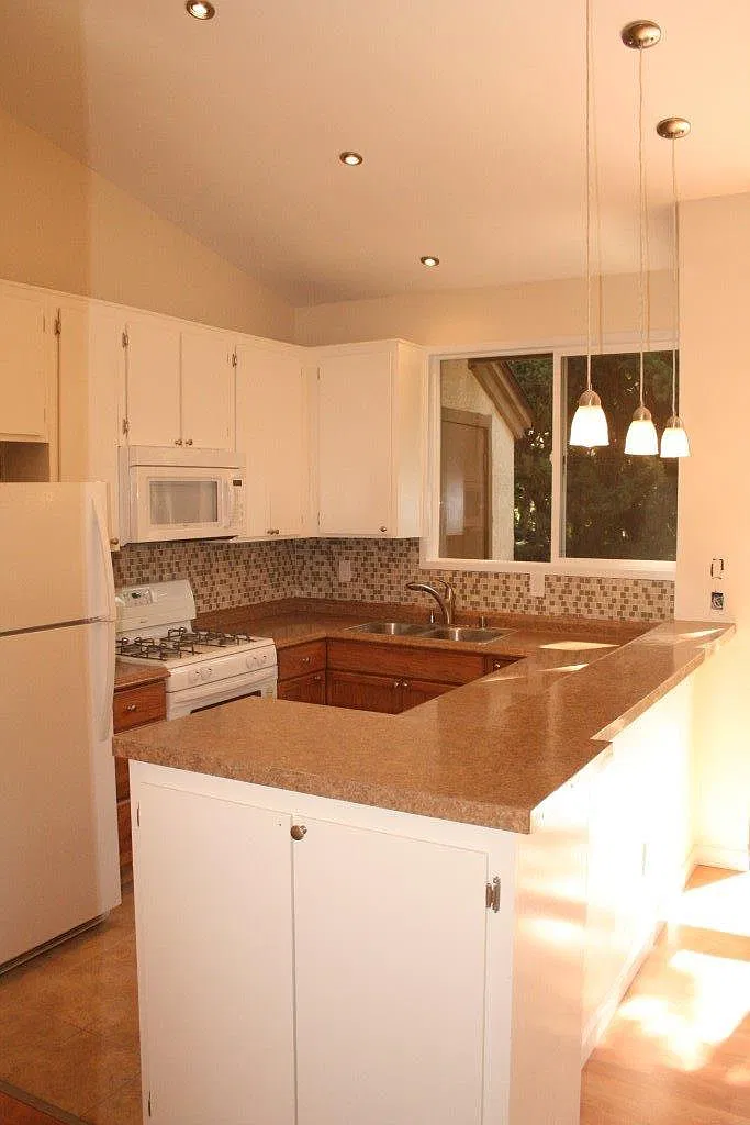 1 bed, 850 sqft, $2,495 — Photo 2
