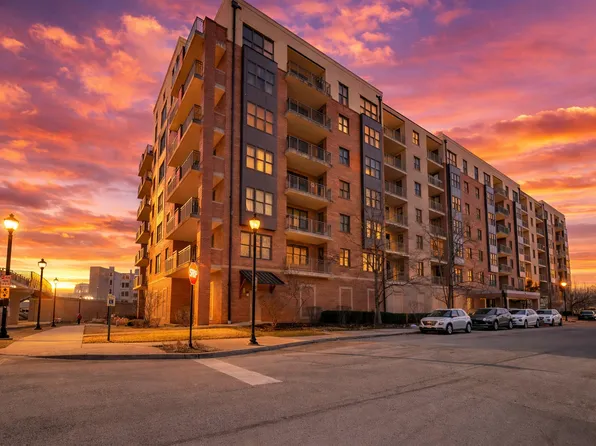 300 Anthony Ave Unit 711, Mundelein, IL 60060