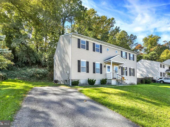 2 Mohnton Lawn Ct, Mohnton, PA 19540