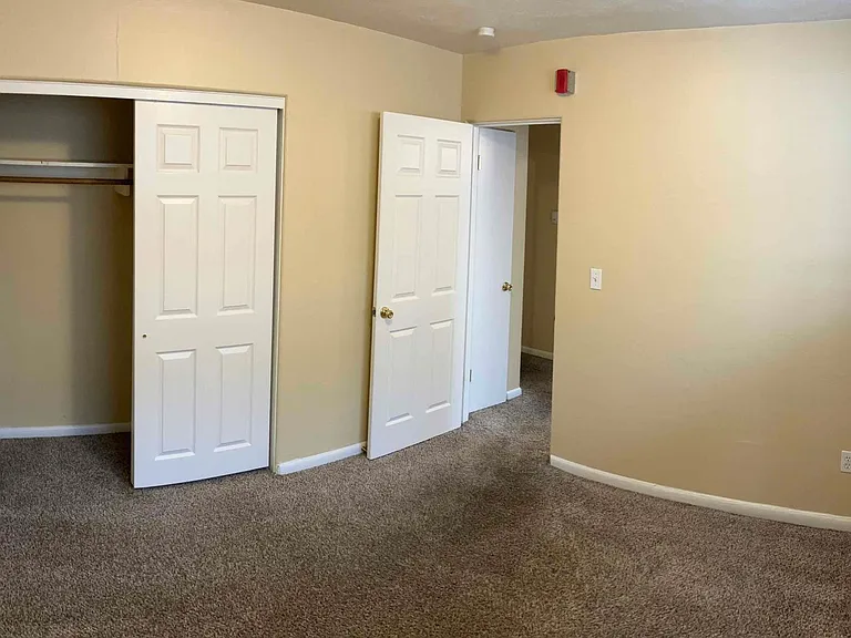 Updated Littleton Apartment with Amenities! Emerald Point — Photo 18