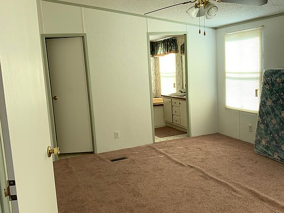 4th image of 7475 Debbie Lynn Ln