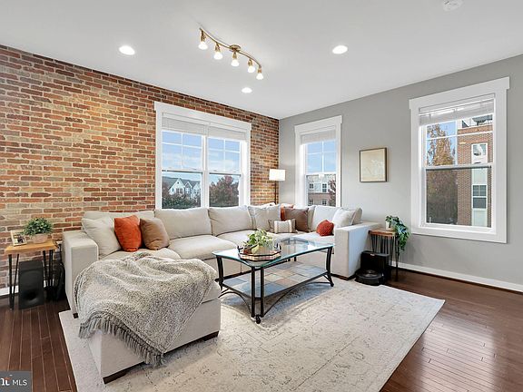 4th image of 42414 Great Heron Sq