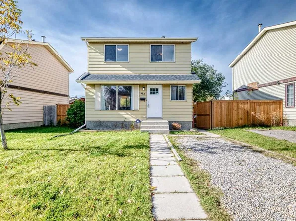 60 E Erin Mount Cres SE, Calgary, AB T2B 2S3