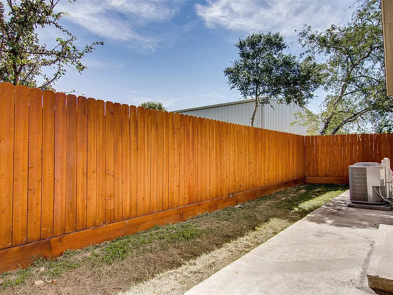 6407 Hopkins Dr #C — Photo 14