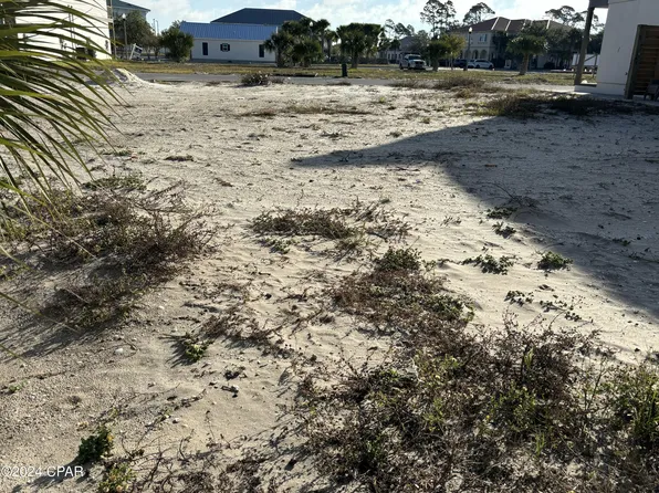 8 Dockside Dr, Pt Saint Joe, FL 32456