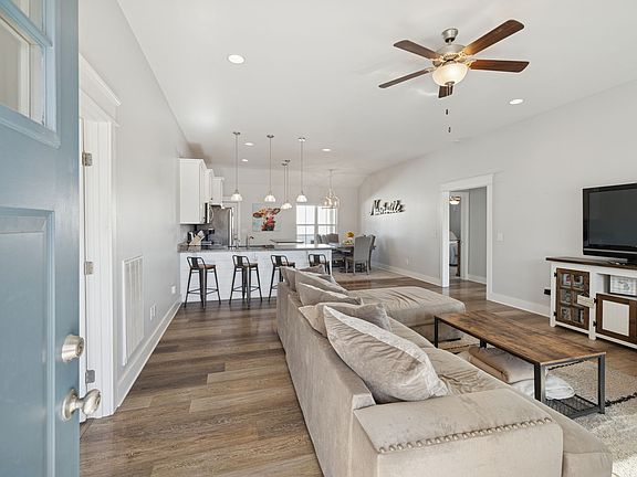 3rd image of 213 Tucker Trice Blvd