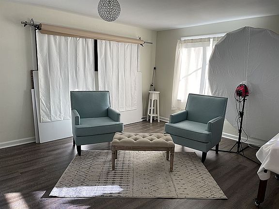 4th image of 1022 W Grandview Blvd