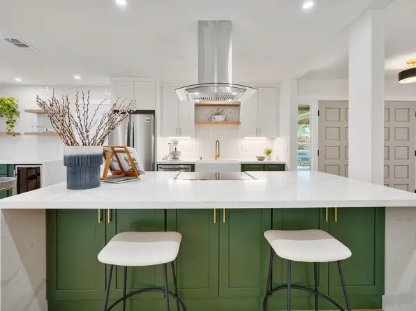 2425 Creekside Avenue, Napa, CA 94558