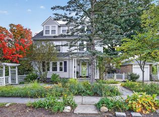 4 Hawthorn Rd, Milton, MA 02186