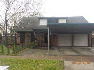 2614 Raspberry Ln, Pasadena, TX 77502