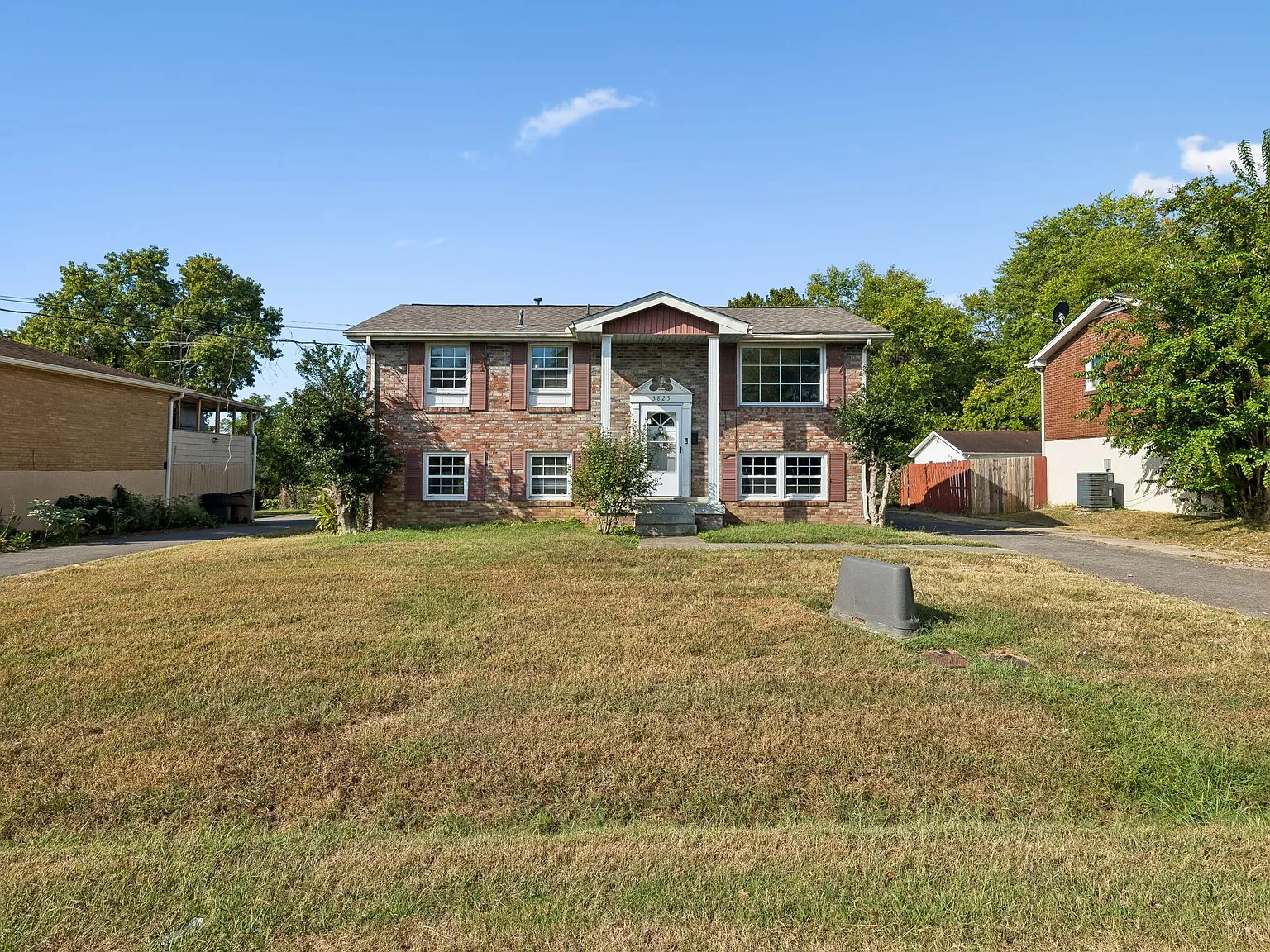 3 bed, 1850 sqft, $2,400 — Photo 3