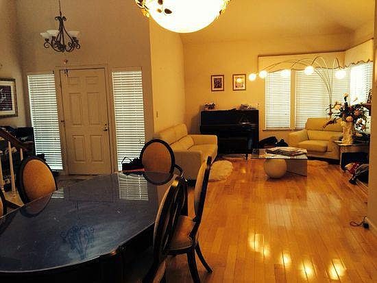 2nd image of 710 Cayman Ln