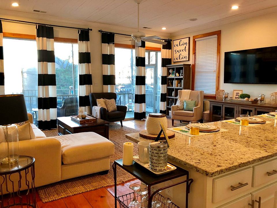 1st image of 1165 Horseshoe Cir