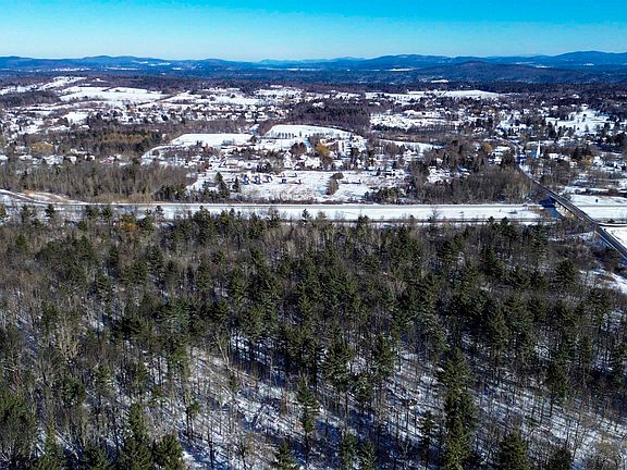 5th image of 450 Oak Hill Road