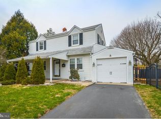 413 Woodlawn Ave, Willow Grove, PA 19090