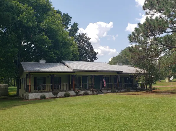 273 Vincetown Rd, Sandy Hook, MS 39478