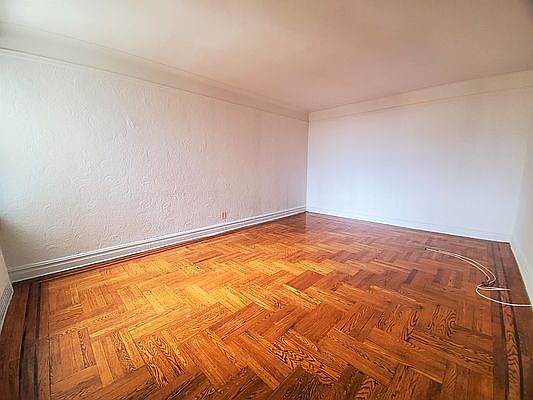 3rd image of 45-54 41st St Unit 3F
