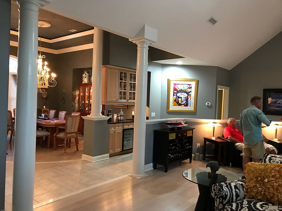 1st image of 2648 Saint James Dr