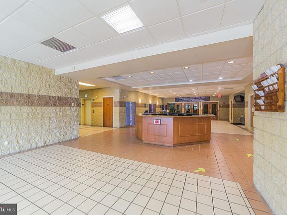 4th image of 4150 Market St