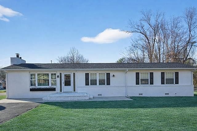 1st image of 385 Campbell Dr