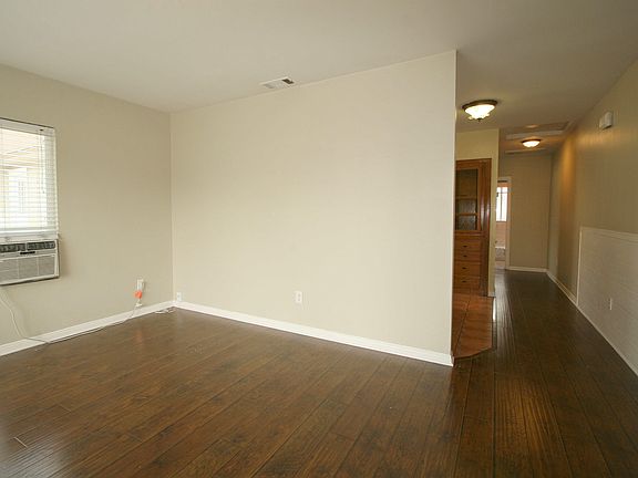 5th image of 156 S Pacific Ave