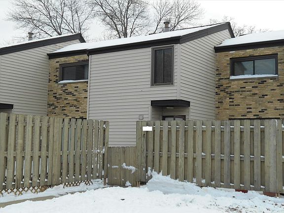 3rd image of 10116 W Kiehnau Ave #27