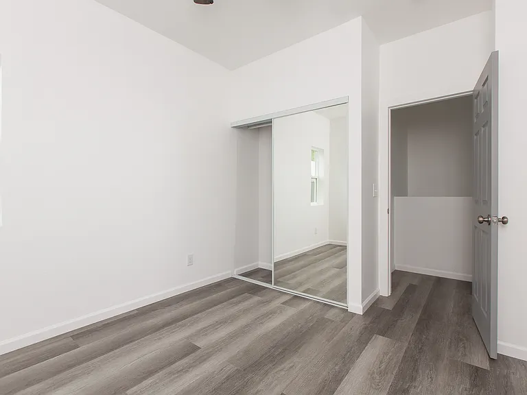 104 S Chestnut St #B — Photo 20