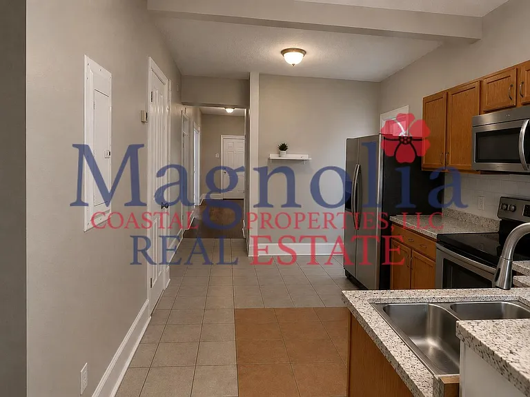 2206 Barnard St — Photo 12