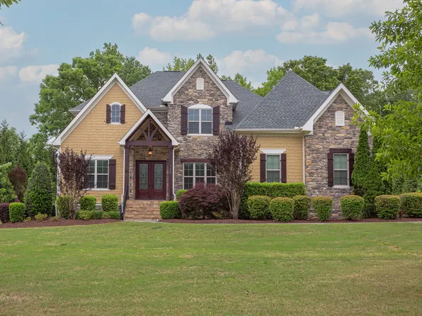 1548 Sterling Lake Dr, Wake Forest, NC 27587