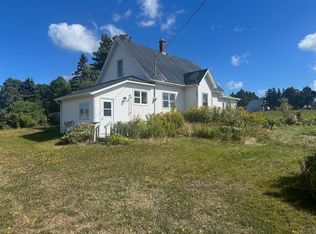 12 Heritage Ln, East Parish, PE C0A 2B0