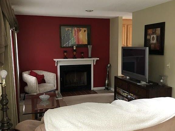 2nd image of 21 Country Club Ln #B