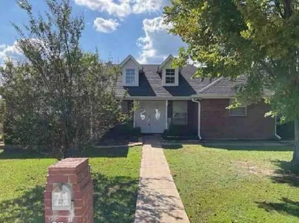 2709 Silver Spring Trl, Mount Pleasant, TX 75455