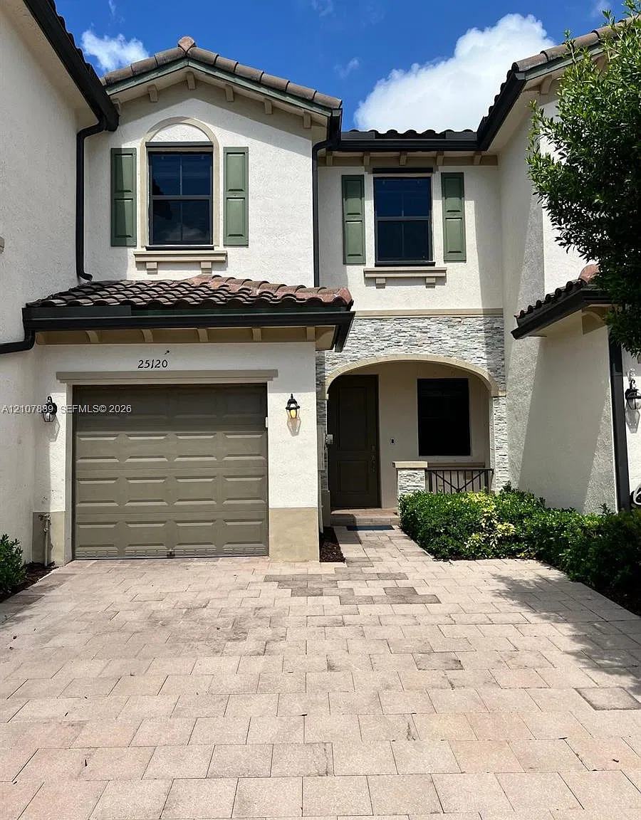 Coco Palm Villas — Photo 1
