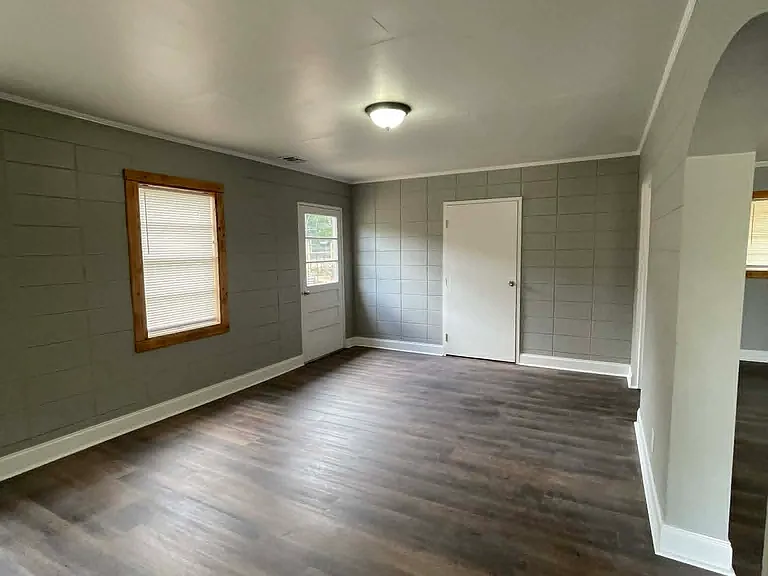 113 Lakeview Dr — Photo 6