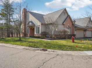 7366 Crackling Creek Cir #1, West Bloomfield, MI