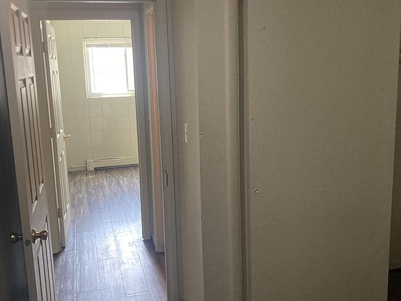 5th image of 801 W Hill St Unit 6
