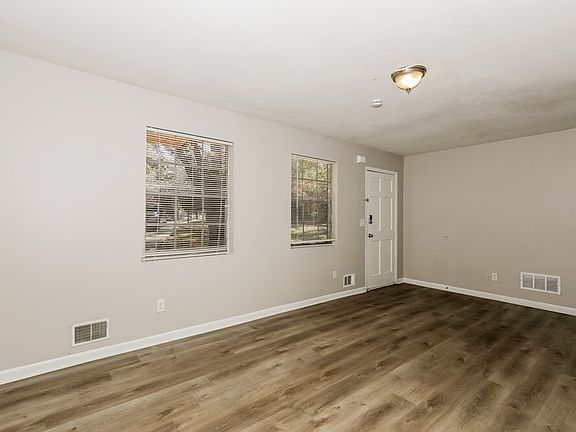 5th image of 7391 White Castle Ct