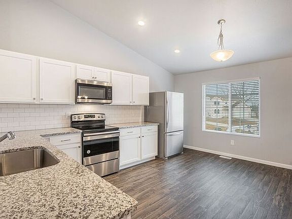 4th image of 3295 Hill Hollow Ln