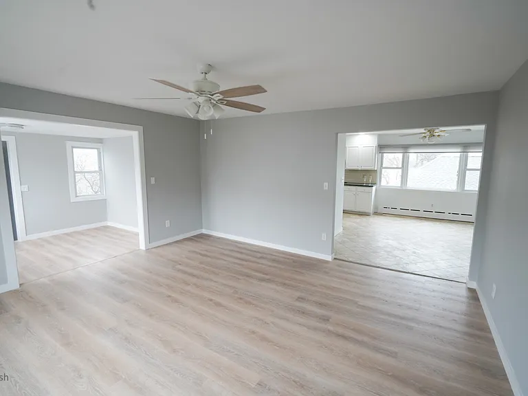 92 Burwood Ave #2 — Photo 3