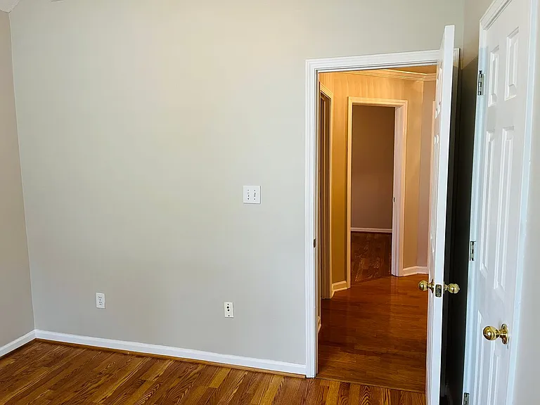 155 Woodstream Way — Photo 33