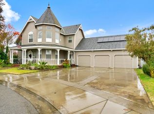 900 Summer Set Ln, Madera, CA 93637